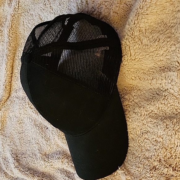 Messy Bun Black Cap - Picture 4 of 8